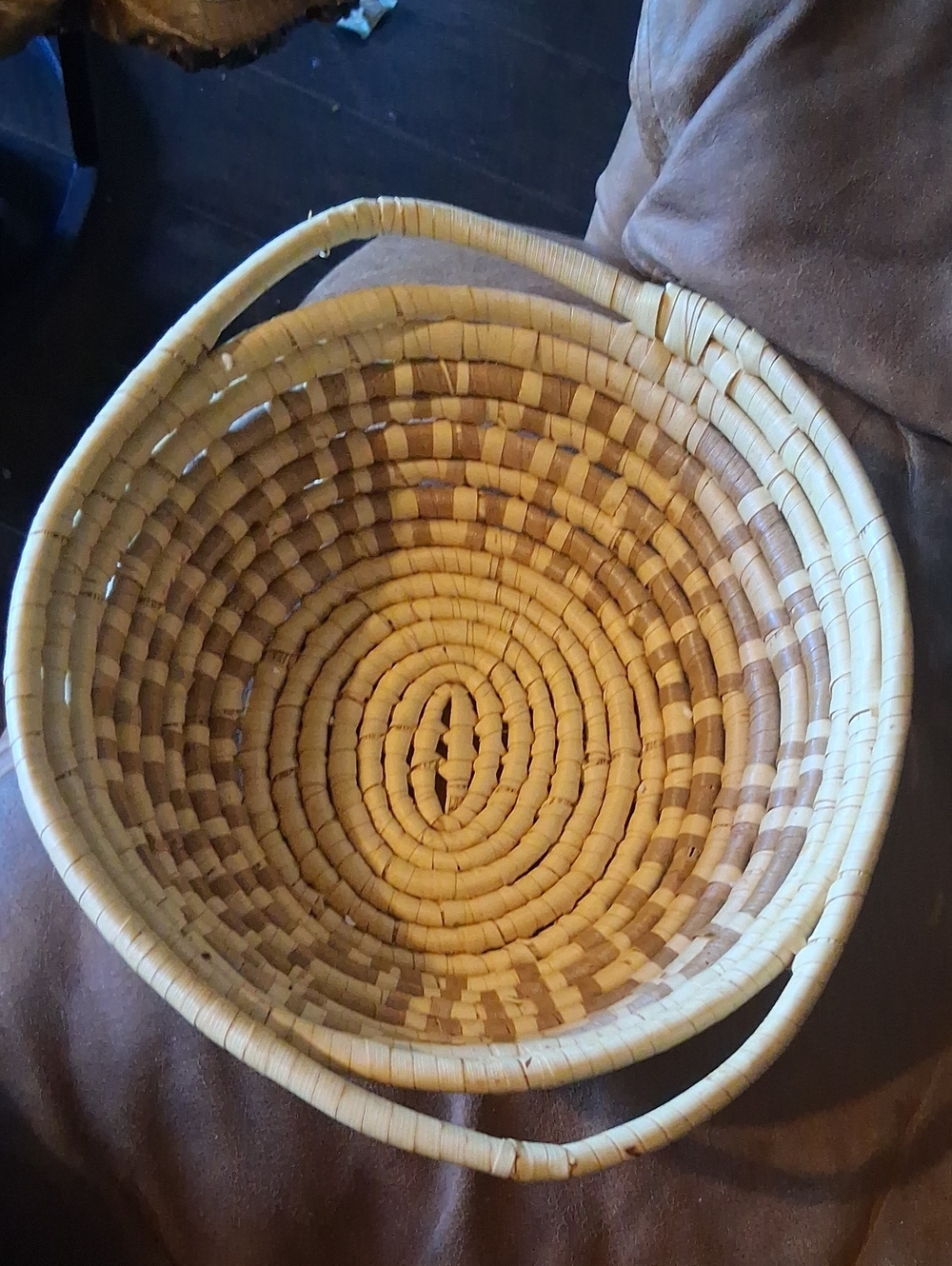 Vintage Native American Basket 11" Sweetgrass